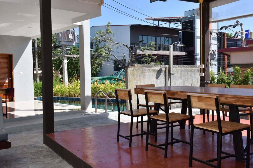 Ocean12 Chic Hotel Phuket Exterior foto