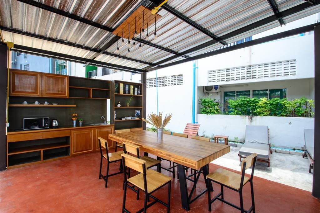 Ocean12 Chic Hotel Phuket Exterior foto